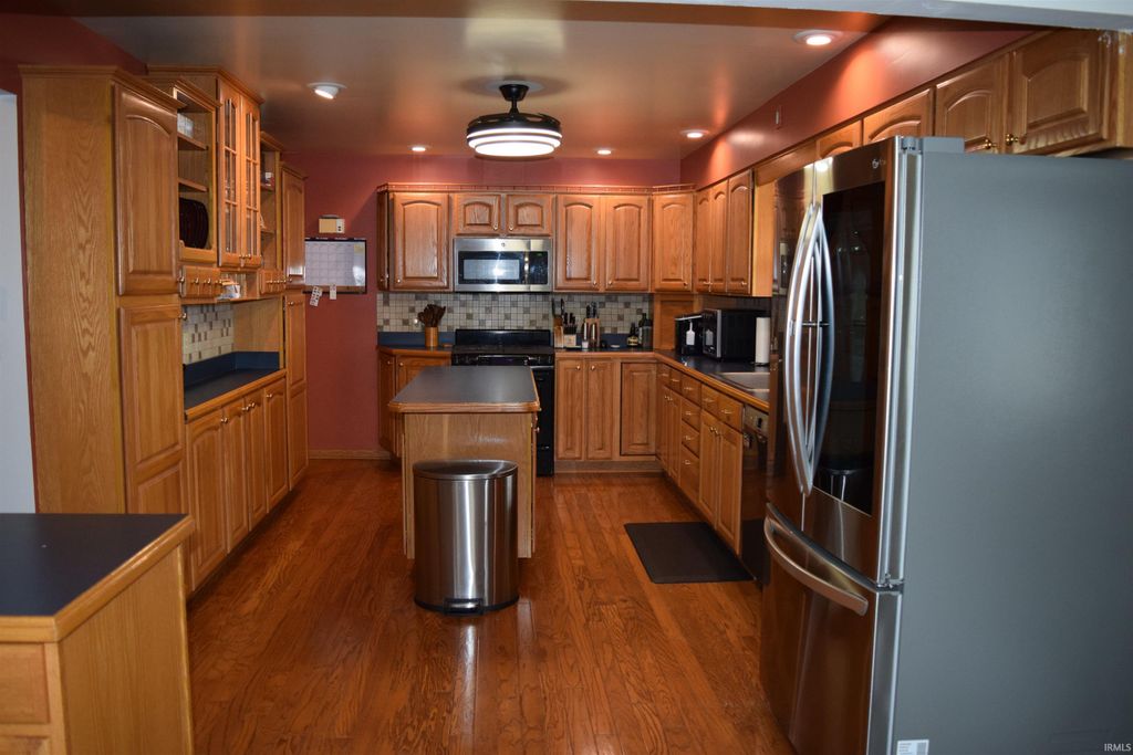 Photo of 3965 N Caborn Road, Mount Vernon, IN 47620 (MLS # 202607606)