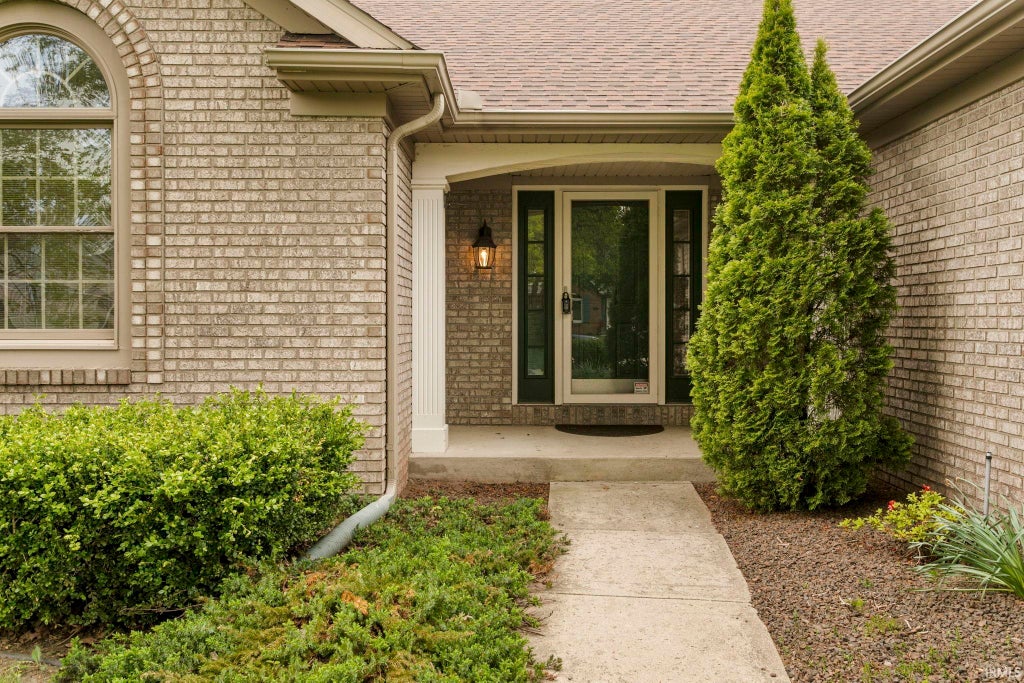 Photo of 1407 Ashton Court, Goshen, IN 46526 (MLS # 202618084)