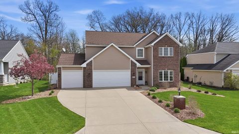 Photo of 13212 Winding Vine Run, Fort Wayne, IN 46845 (MLS # 202613803)