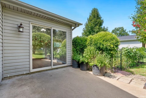 Tiny photo for 1844 N Vicky Lane, Warsaw, IN 46582 (MLS # 202635258)
