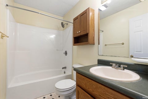 Tiny photo for 1844 N Vicky Lane, Warsaw, IN 46582 (MLS # 202635258)