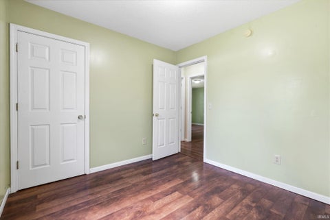 Tiny photo for 1844 N Vicky Lane, Warsaw, IN 46582 (MLS # 202635258)