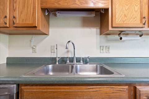 Tiny photo for 1844 N Vicky Lane, Warsaw, IN 46582 (MLS # 202635258)