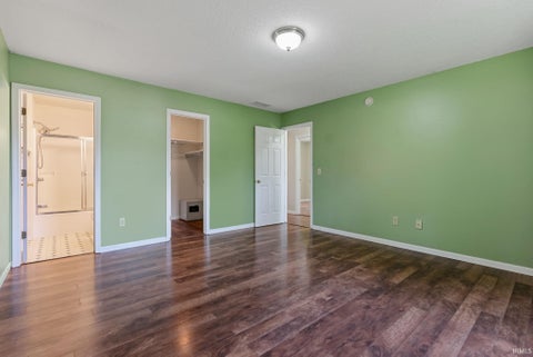 Tiny photo for 1844 N Vicky Lane, Warsaw, IN 46582 (MLS # 202635258)