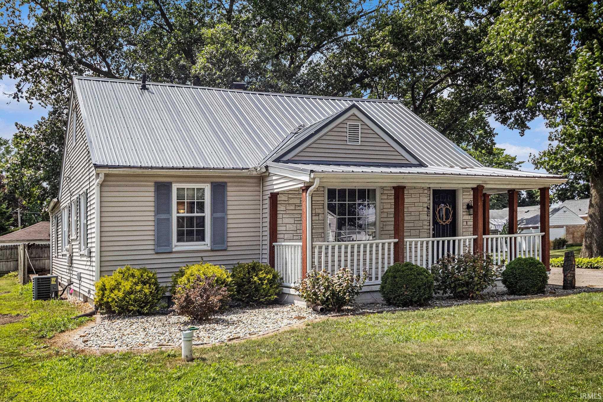 Elkhart, Indiana 46514, United States, 3 Bedrooms Bedrooms, ,2 BathroomsBathrooms,Residential,Active,173056