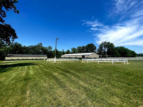 Tiny photo for 591 E 400 S, Kokomo, IN 46902 (MLS # 202422101)