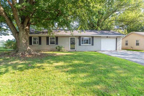 Photo of 520 W Hickory Drive, Ellettsville, IN 47429 (MLS # 202538111)