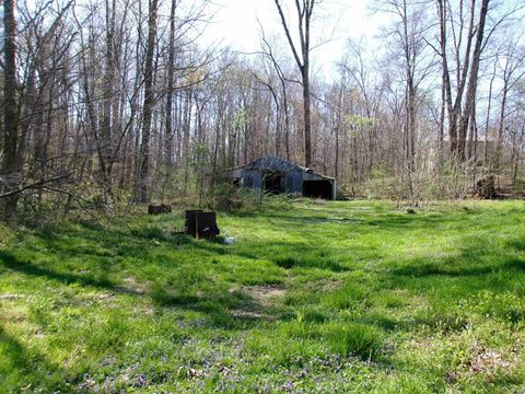 Tiny photo for 5691 S US Hwy 231 Highway, Bloomfield, IN 47424 (MLS # 202612666)