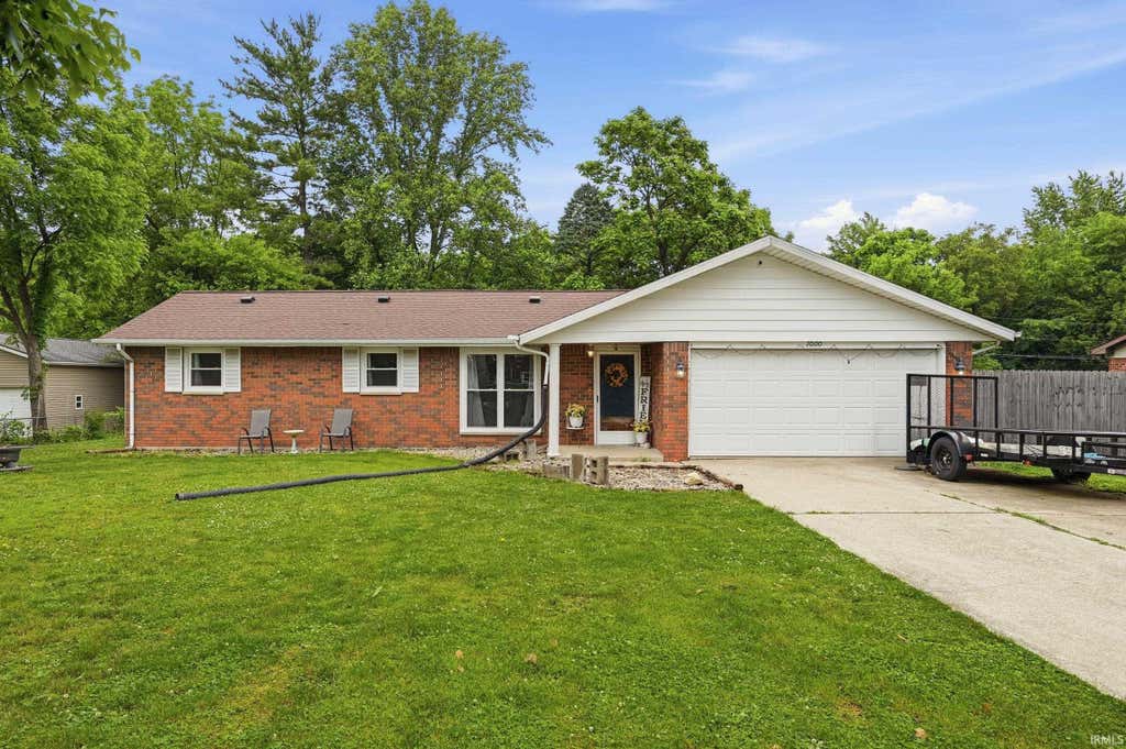 Photo of 7000 W Edgewood Drive, Yorktown, IN 47396 (MLS # 202622327)