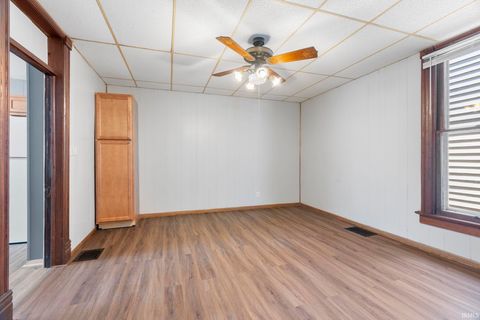 Tiny photo for 202 Wheatland Avenue, Logansport, IN 46947 (MLS # 202625182)