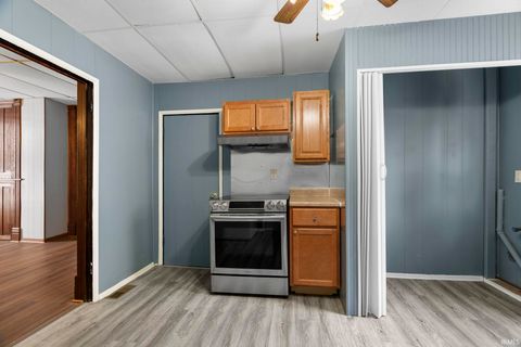Tiny photo for 202 Wheatland Avenue, Logansport, IN 46947 (MLS # 202625182)