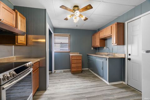 Tiny photo for 202 Wheatland Avenue, Logansport, IN 46947 (MLS # 202625182)