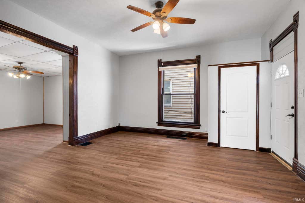 Photo of 202 Wheatland Avenue, Logansport, IN 46947 (MLS # 202625182)