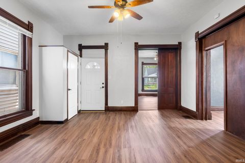 Tiny photo for 202 Wheatland Avenue, Logansport, IN 46947 (MLS # 202625182)