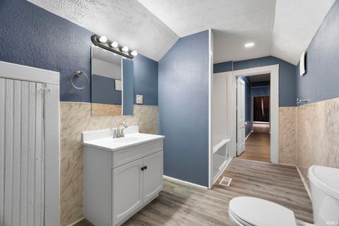 Tiny photo for 202 Wheatland Avenue, Logansport, IN 46947 (MLS # 202625182)