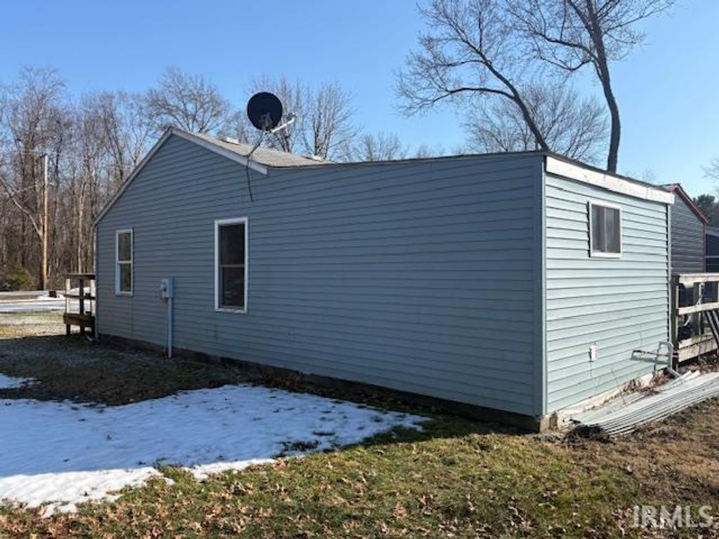 Photo of 1309 S Roosevelt Road, Knox, IN 46534 (MLS # 202604744)