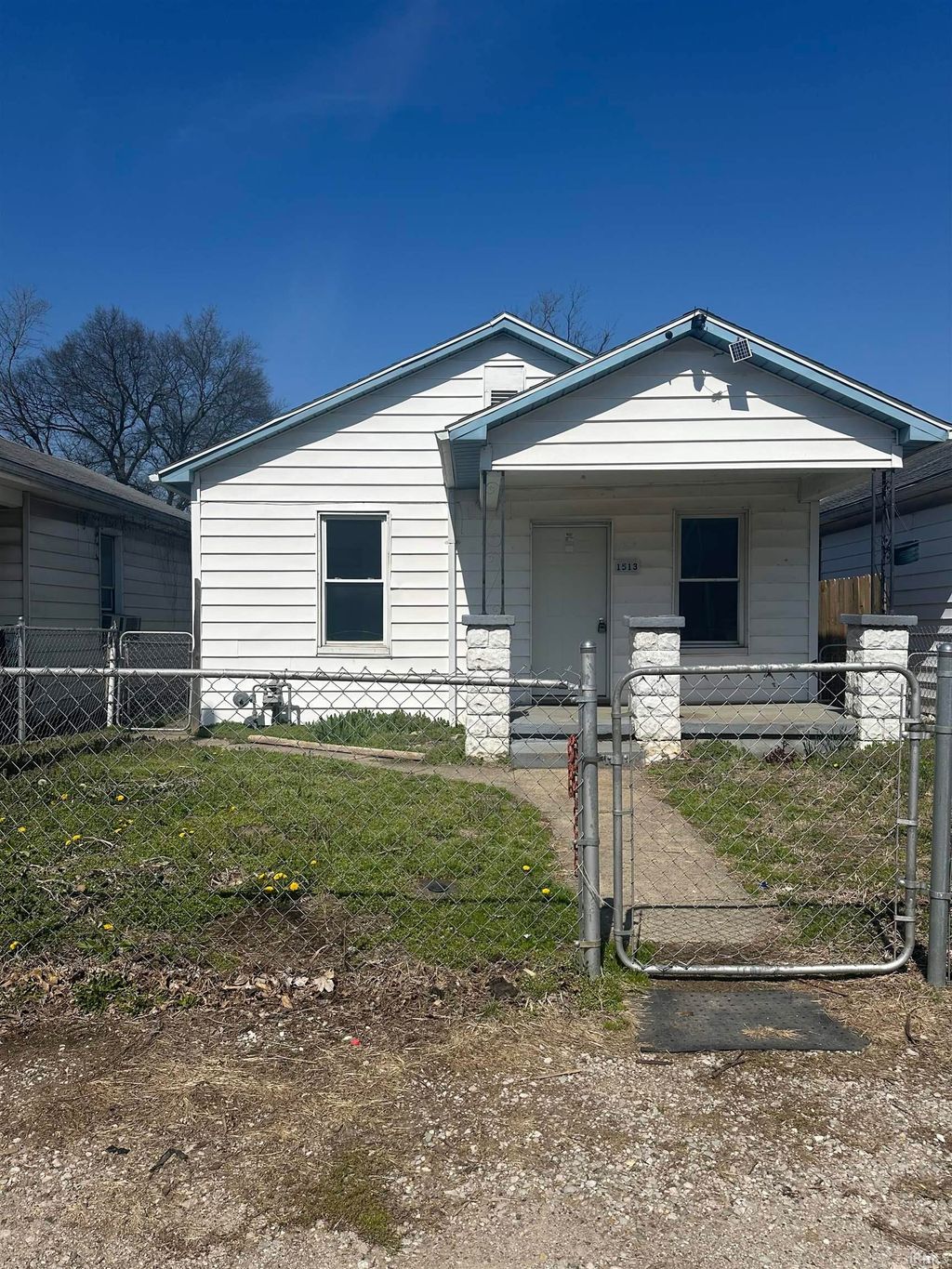 Photo of 1513 Dresden Street, Evansville, IN 47710 (MLS # 202614155)