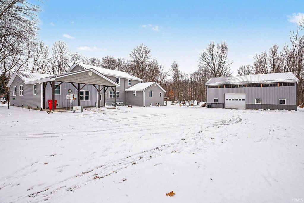 Photo of 12225 County Road 4, Middlebury, IN 46540 (MLS # 202600443)