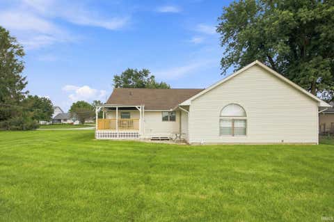 Tiny photo for 213 S Park Drive, Monticello, IN 47960 (MLS # 202626213)