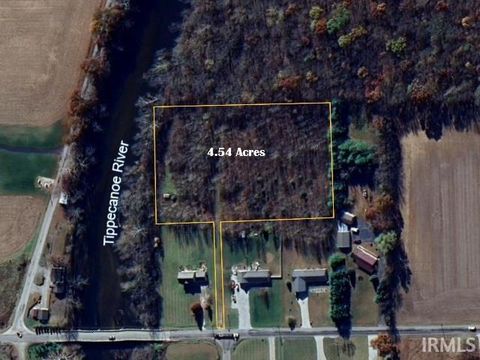 Photo of 1745 E 250 N. #1, Winamac, IN 46996 (MLS # 202521046)
