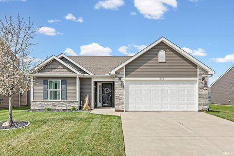 Photo of 894 Percheron Place, Lafayette, IN 47905 (MLS # 202610752)