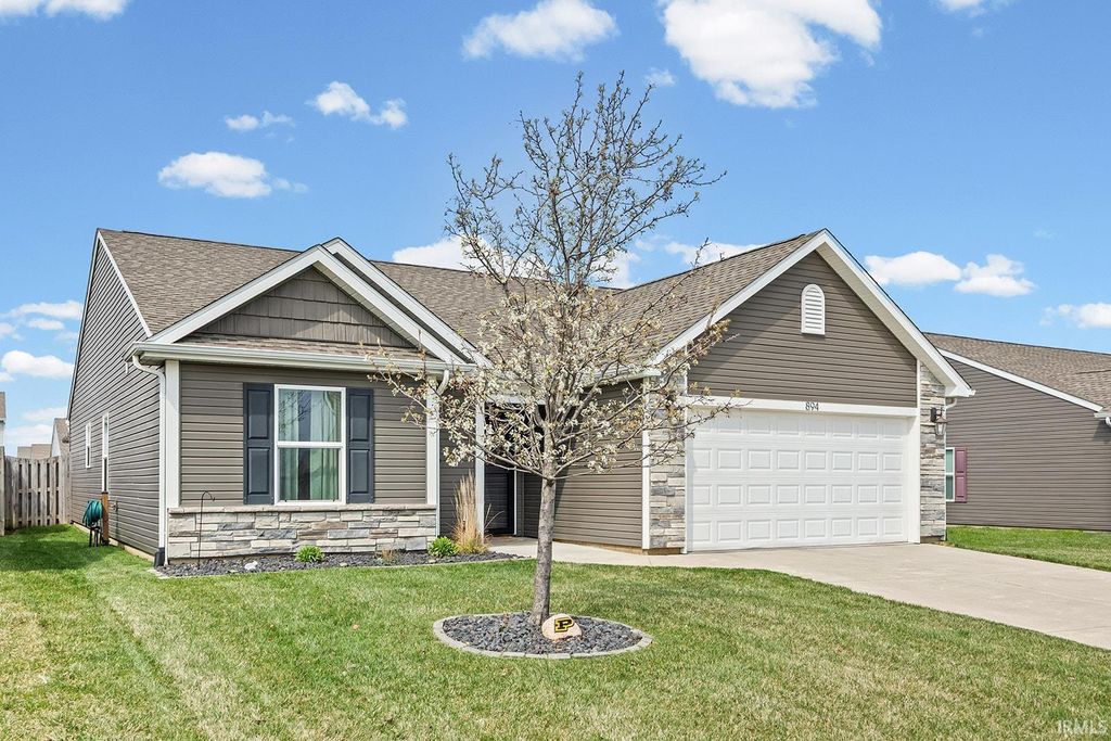 Photo of 894 Percheron Place, Lafayette, IN 47905 (MLS # 202610752)