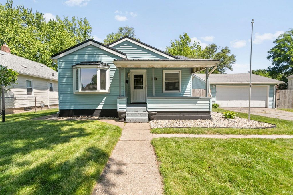 Photo of 1641 E Donald Street, South Bend, IN 46613 (MLS # 202621044)