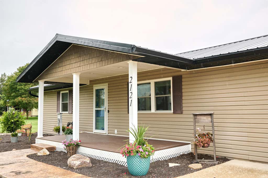 Photo of 2121 S Salem Road, Monroe, IN 46772 (MLS # 202632132)