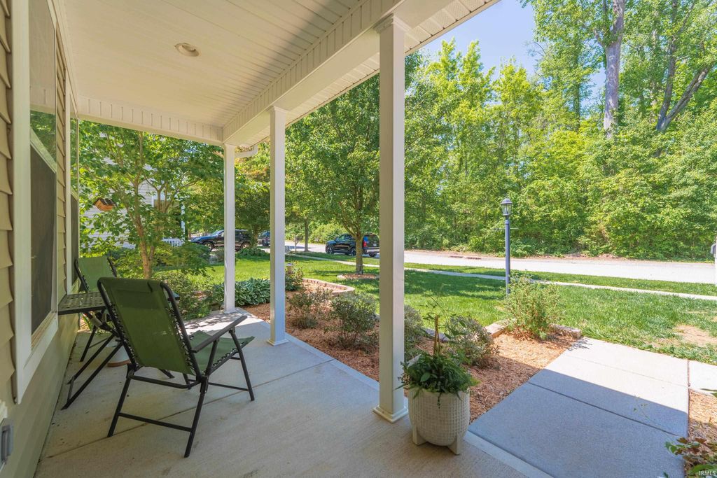 Photo of 3437 S Glasgow Circle, Bloomington, IN 47403 (MLS # 202618337)