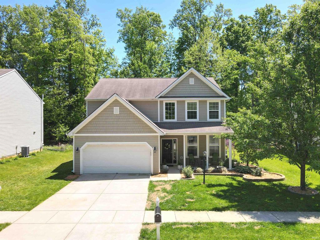Photo of 3437 S Glasgow Circle, Bloomington, IN 47403 (MLS # 202618337)