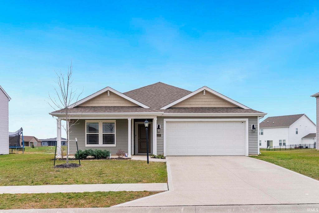 Photo of 1399 Livingston Lakes Way, Fort Wayne, IN 46818 (MLS # 202548010)