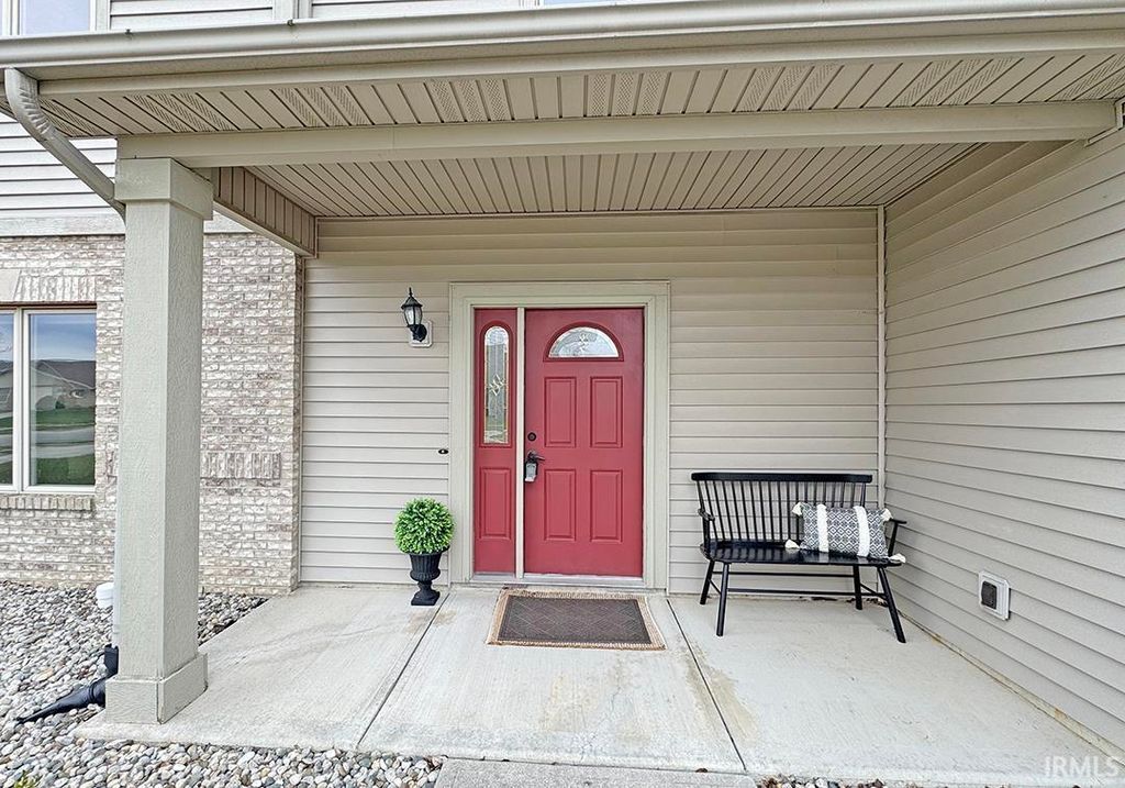 Photo of 5318 Keswick Lane, Fort Wayne, IN 46835 (MLS # 202537139)