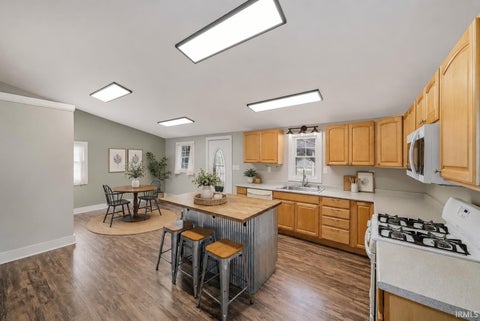 Tiny photo for 511 S Jackson Street, South Whitley, IN 46787 (MLS # 202634536)