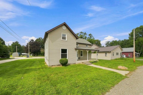 Tiny photo for 511 S Jackson Street, South Whitley, IN 46787 (MLS # 202634536)