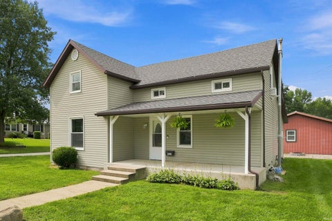 Tiny photo for 511 S Jackson Street, South Whitley, IN 46787 (MLS # 202634536)