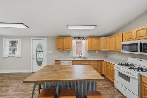 Tiny photo for 511 S Jackson Street, South Whitley, IN 46787 (MLS # 202634536)
