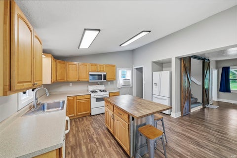Tiny photo for 511 S Jackson Street, South Whitley, IN 46787 (MLS # 202634536)