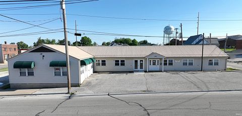 Tiny photo for 520 E Van Trees Street, Washington, IN 47501 (MLS # 202618425)