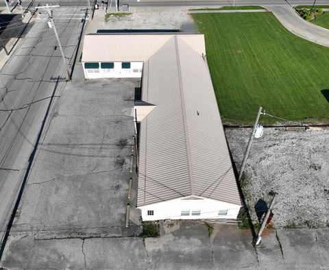 Tiny photo for 520 E Van Trees Street, Washington, IN 47501 (MLS # 202618425)