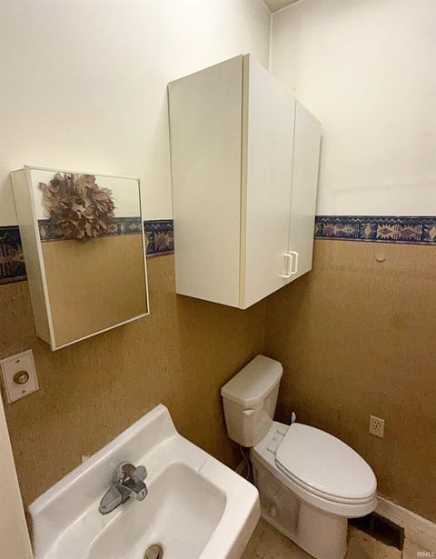 Tiny photo for 520 E Van Trees Street, Washington, IN 47501 (MLS # 202618425)