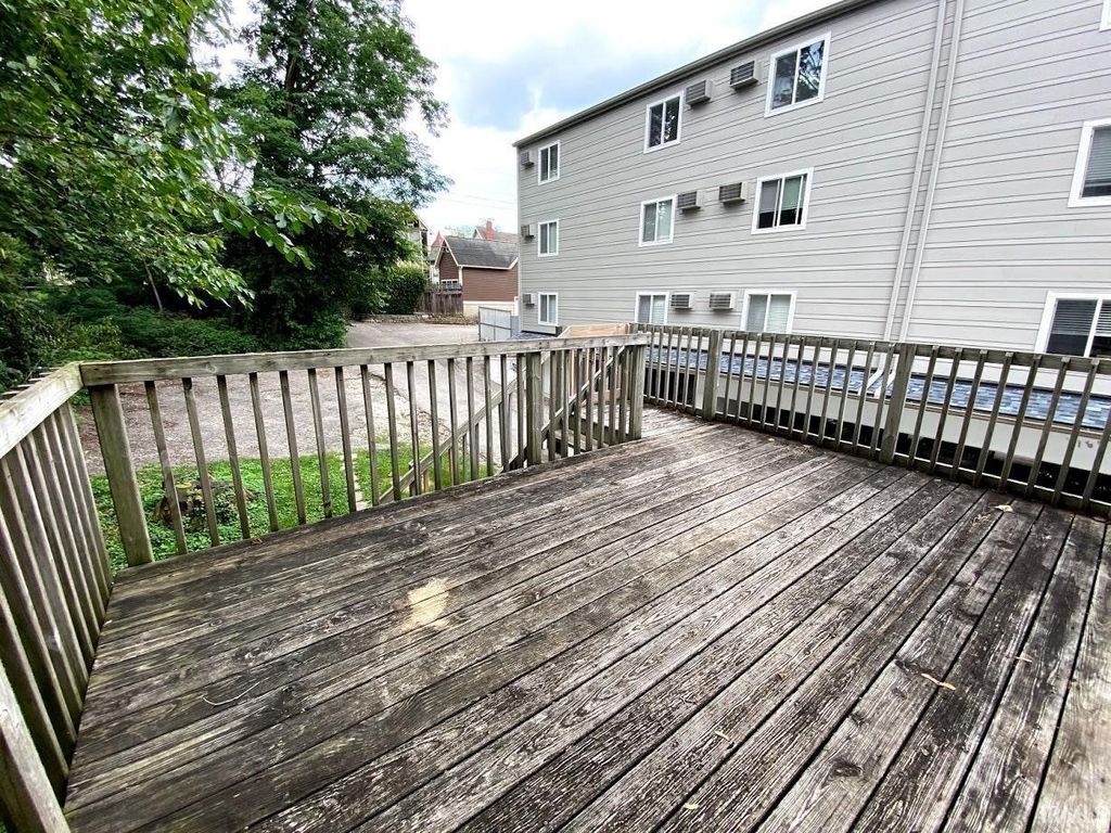 Photo of 511 N Lincoln Street, Bloomington, IN 47408 (MLS # 202548757)