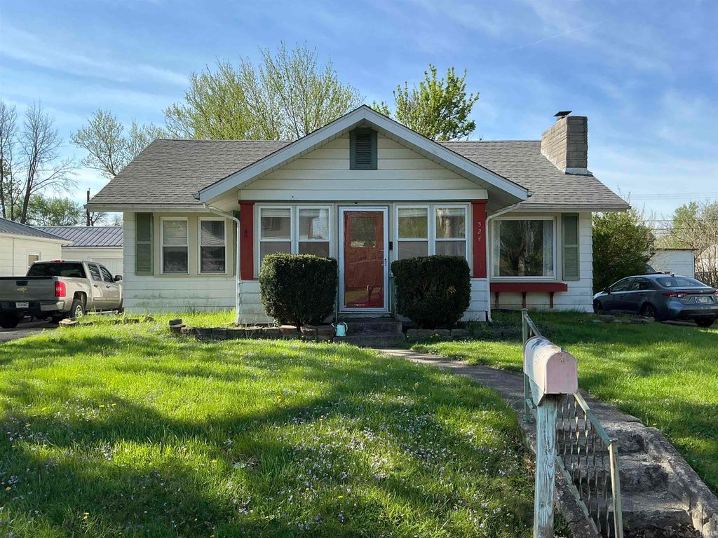 Photo of 524 E Kickapoo St, Hartford City, IN 47348 (MLS # 202613941)