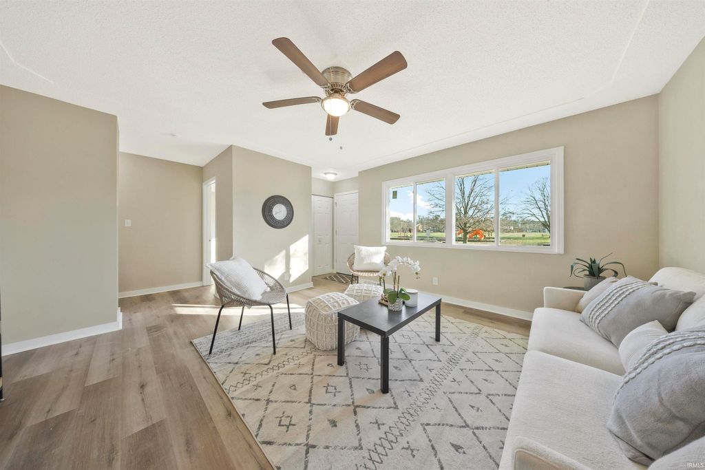 Photo of 2513 Beech Drive, Evansville, IN 47714 (MLS # 202547598)