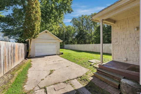 Tiny photo for 508 Watkins Street, Fort Wayne, IN 46808 (MLS # 202643696)