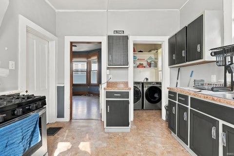 Tiny photo for 508 Watkins Street, Fort Wayne, IN 46808 (MLS # 202643696)