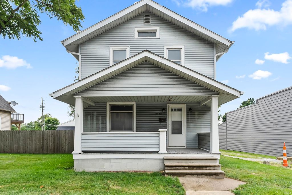 Photo of 2338 N Clinton Street, Fort Wayne, IN 46805 (MLS # 202543702)