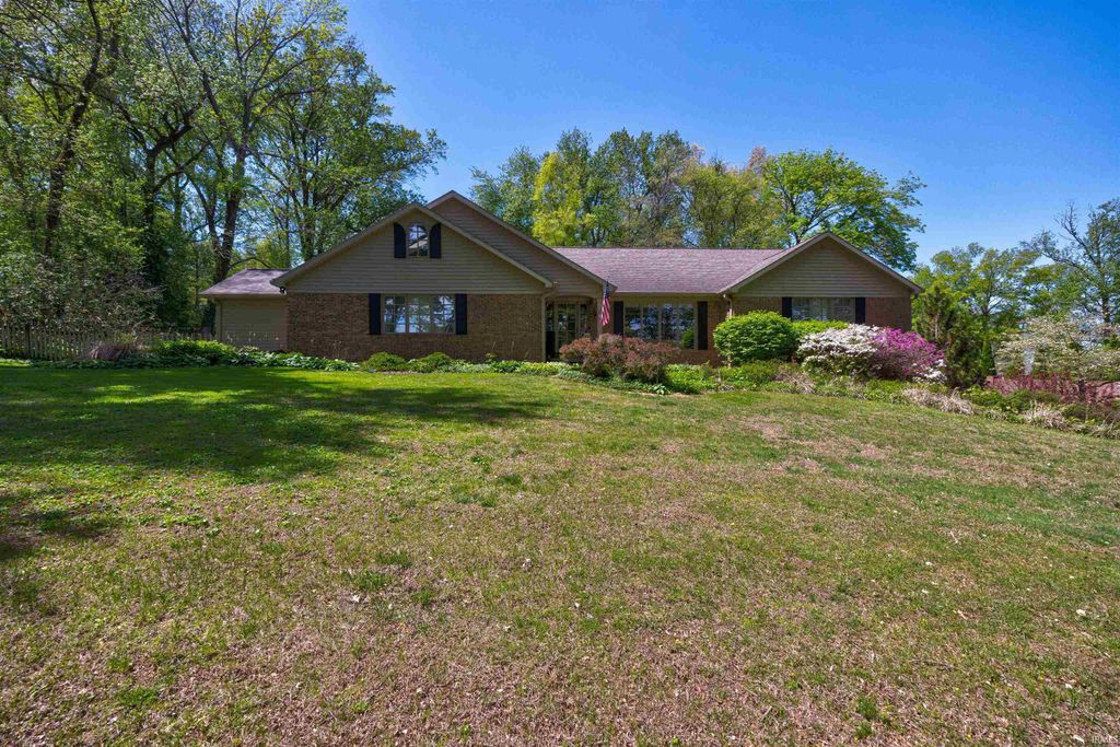 Photo of 4077 Frame Road, Newburgh, IN 47630 (MLS # 202613821)