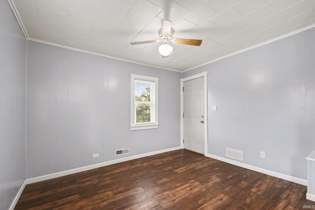 Photo of 206 Helen Avenue, Mishawaka, IN 46544 (MLS # 202613317)