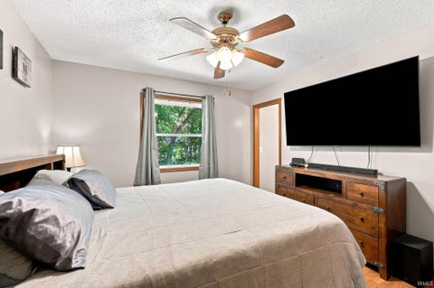 Tiny photo for 316 Millstone Run, Churubusco, IN 46723 (MLS # 202635110)