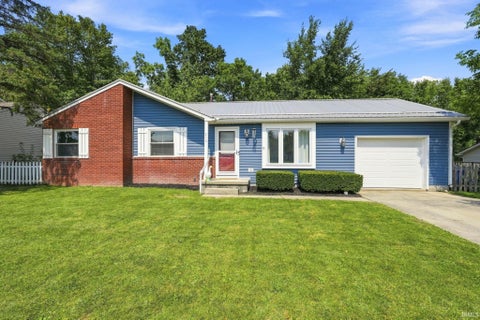 Photo of 316 Millstone Run, Churubusco, IN 46723 (MLS # 202635110)